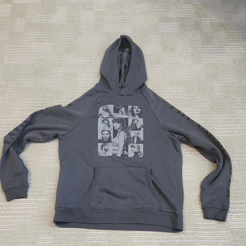Taylor Swift The Eras Tour Hoodie Size Medium Unisex